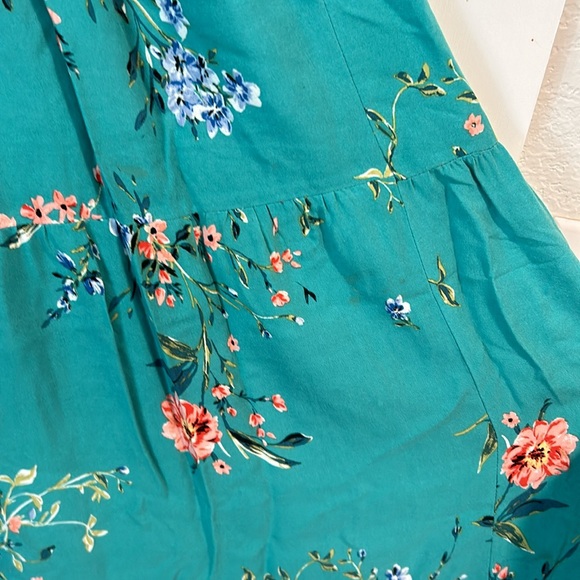 Floral Lauren Conrad Maxi - Picture 4 of 5